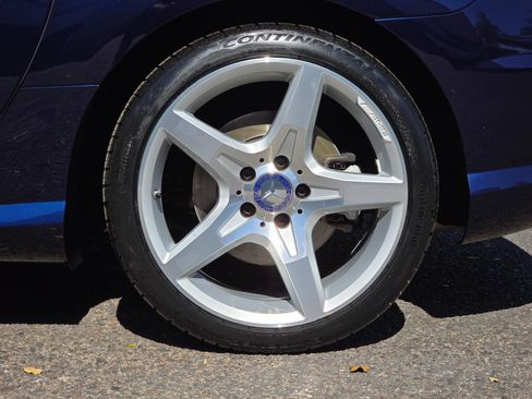 Used 2015 Mercedes-Benz SLK 250 image 33