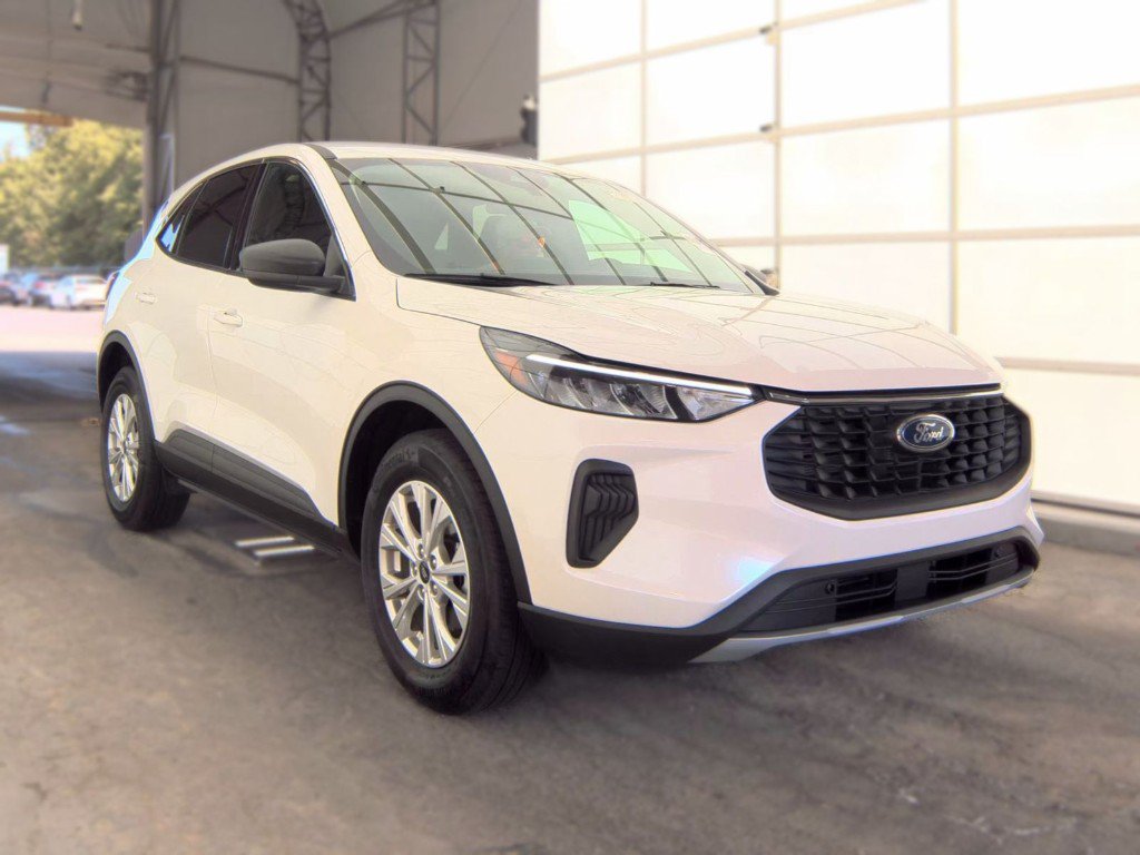 Used 2023 Ford Escape Active AWD/4WD image 4