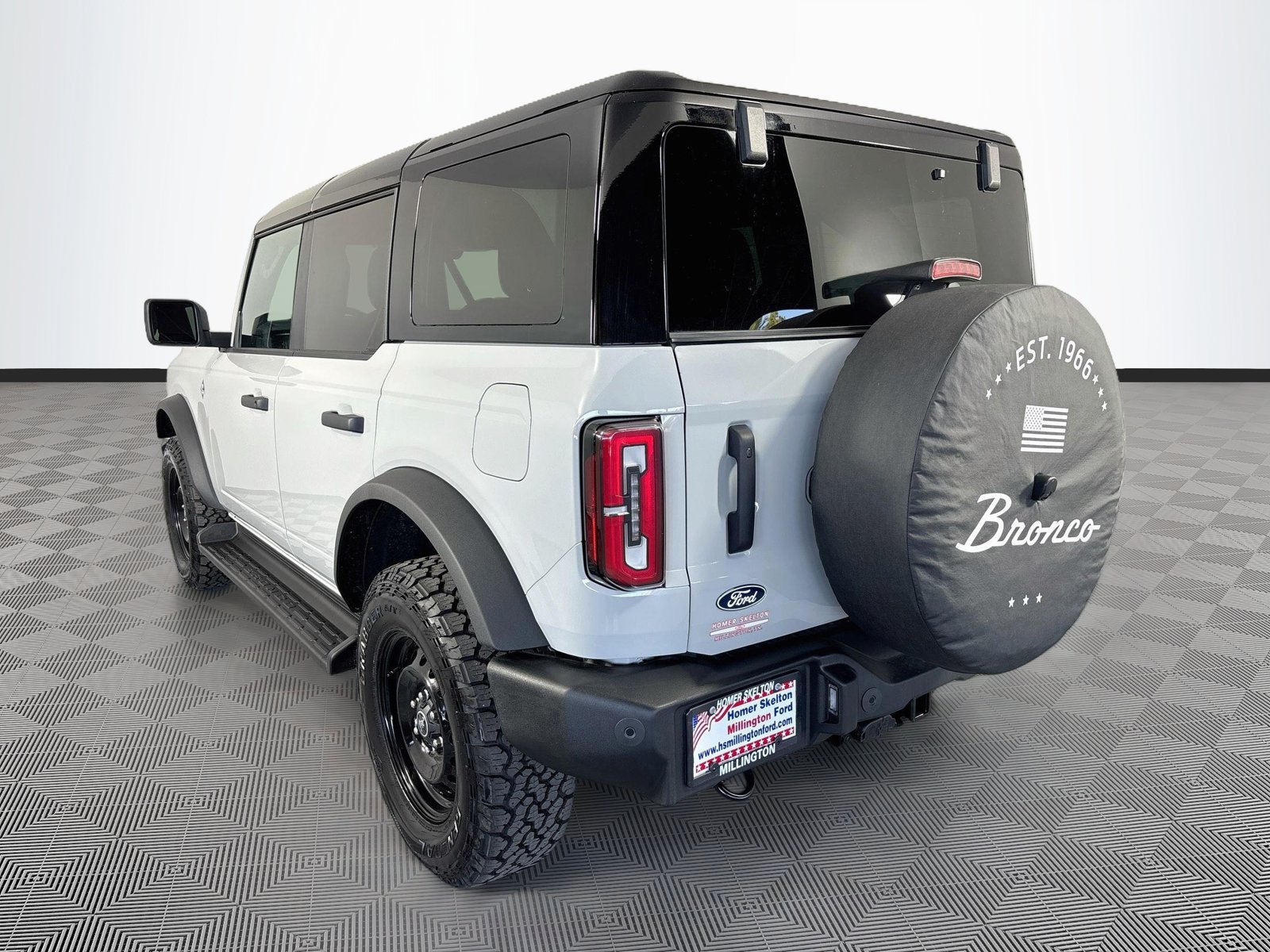 New 2026 Ford Bronco Outer Banks AWD/4WD image 5