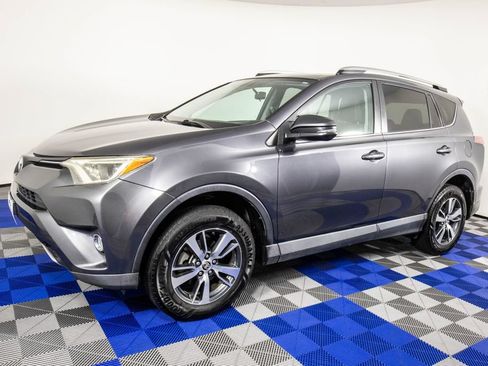 Used 2016 Toyota RAV4 XLE FWD image 2