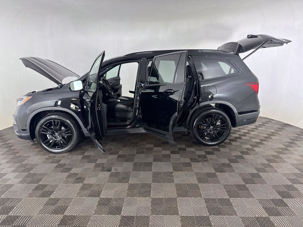 Used 2021 Honda Pilot Black Edition image 10