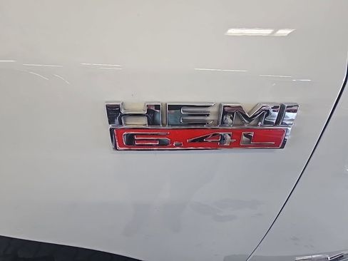 Used 2019 RAM 2500 Big Horn image 7