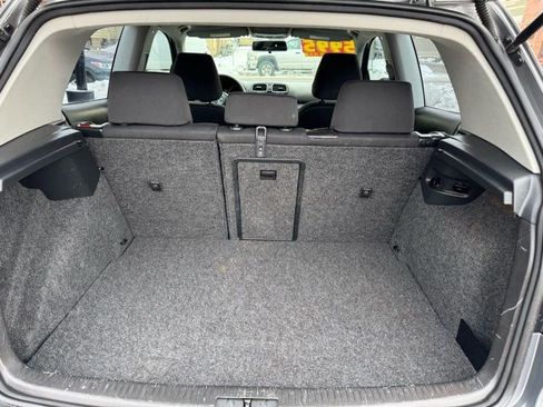 Used 2011 Volkswagen Golf 2-Door image 22