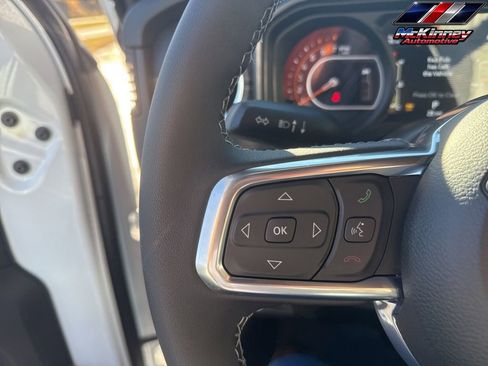 New 2026 Jeep Wrangler Unlimited Sahara AWD/4WD image 35