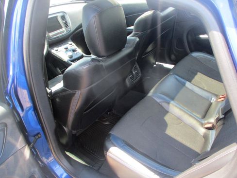 Used 2015 Chrysler 200 S w/ Sun/Sound Group AWD/4WD image 10