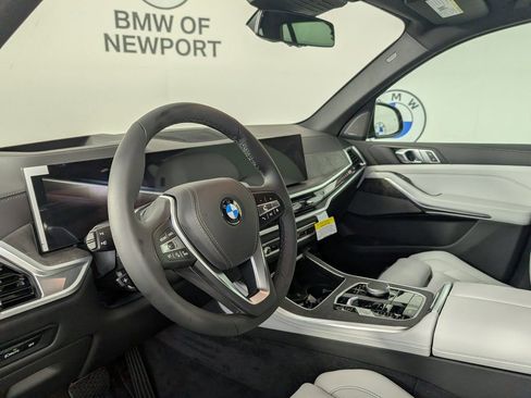 New 2026 BMW X5 xDrive40i w/ Premium Package image 11