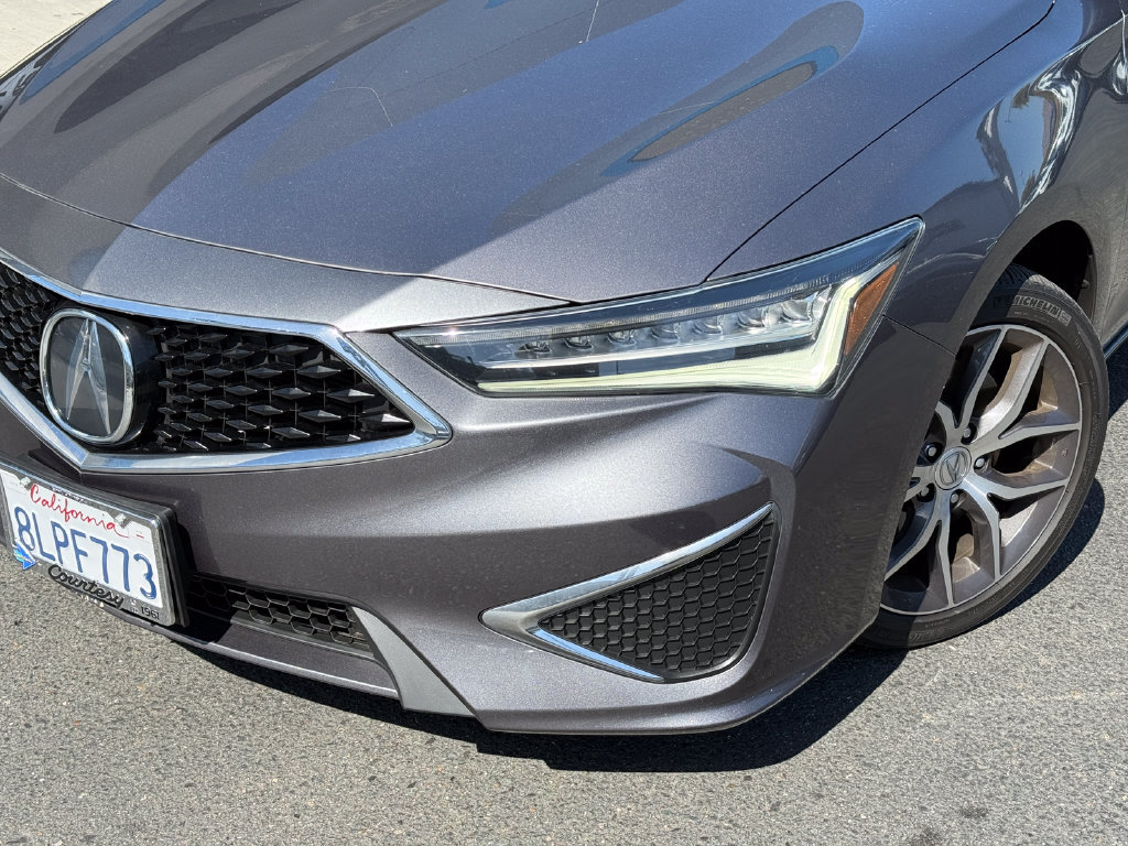 Used 2019 Acura ILX w/ Premium Package FWD image 3