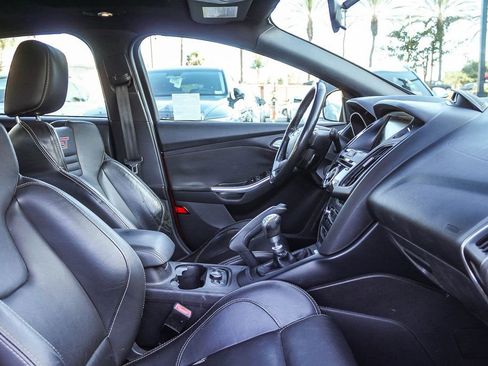Used 2013 Ford Focus ST FWD image 21