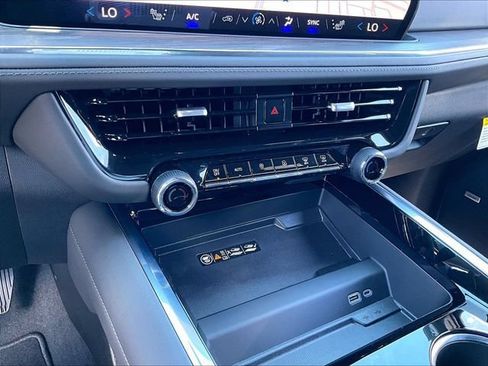 New 2026 Chevrolet Tahoe Z71 w/ Z71 Off-Road Package AWD/4WD image 23