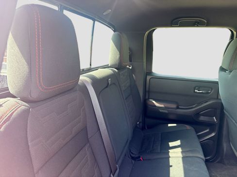 Used 2022 Nissan Frontier PRO-4X AWD/4WD image 26