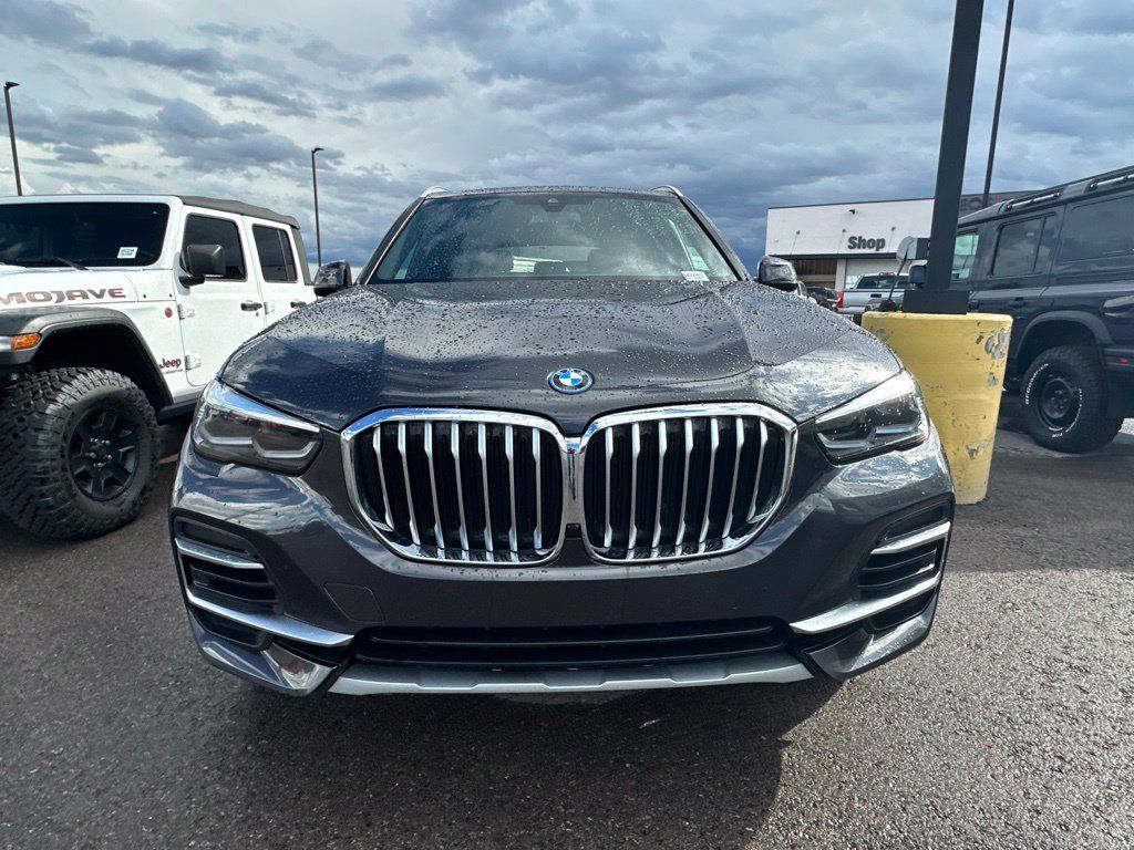 Used 2023 BMW X5 xDrive45e AWD/4WD image 2