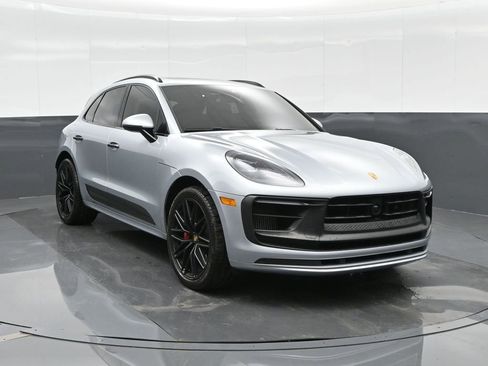 Certified 2024 Porsche Macan GTS image 11