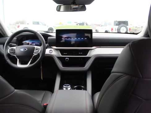 New 2026 Ford Explorer Active w/ Active Comfort Package AWD/4WD image 14