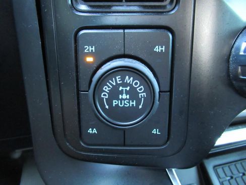 Used 2024 Ford F150 Raptor AWD/4WD image 35