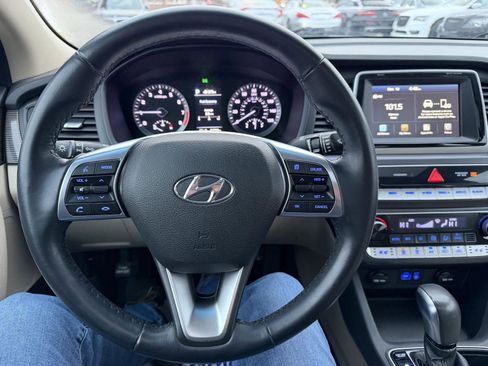 Used 2018 Hyundai Sonata Limited w/ Cargo Package image 9