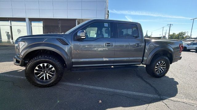 Used 2019 Ford F150 Raptor w/ Equipment Group 802A Luxury AWD/4WD image 7
