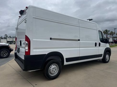 New 2026 RAM ProMaster 2500 w/ Convenience Group FWD image 7
