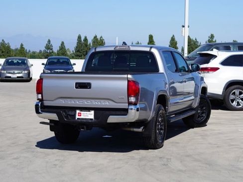Used 2021 Toyota Tacoma SR5 RWD image 8