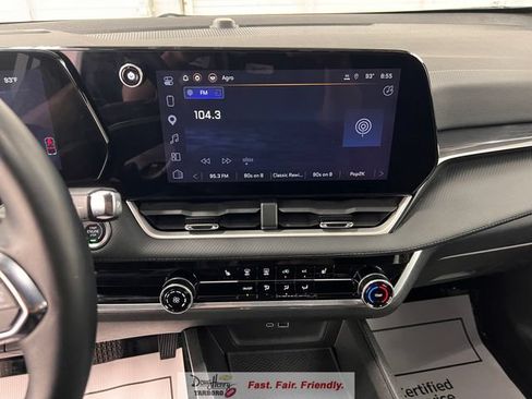 Used 2025 Chevrolet Equinox LT FWD image 43