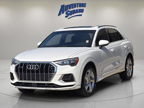 Used 2021 Audi Q3 2.0T Premium AWD/4WD image 2