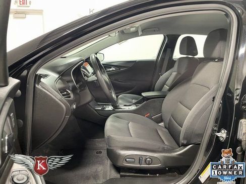 Used 2022 Chevrolet Malibu RS FWD image 12