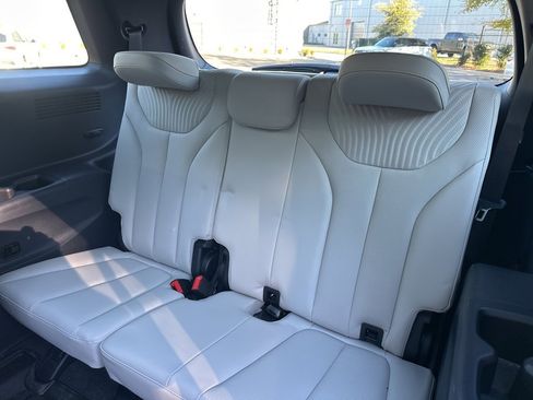 Used 2024 Hyundai Palisade Calligraphy image 22