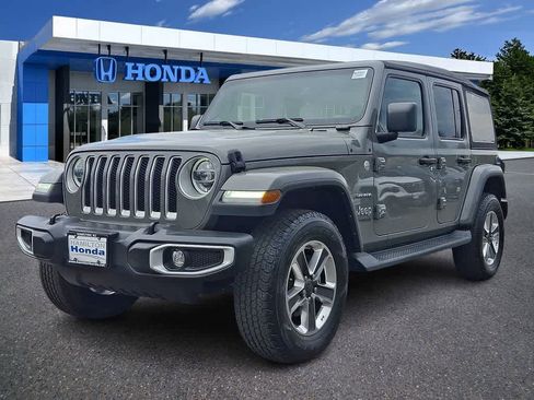 Used 2022 Jeep Wrangler Unlimited Sahara w/ LED Lighting Group AWD/4WD image 1
