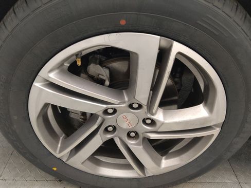 Used 2020 GMC Terrain SLT image 31