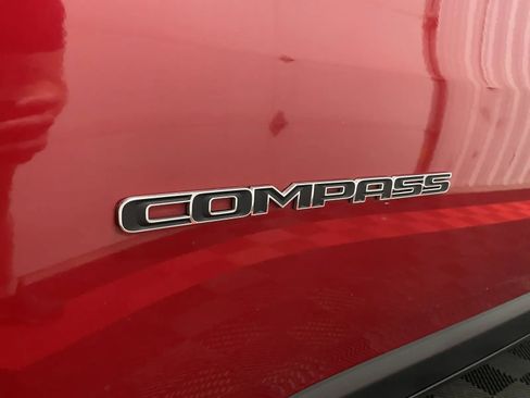 Used 2025 Jeep Compass Limited AWD/4WD image 11