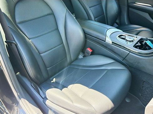 Used 2021 Mercedes-Benz C 300 4MATIC Sedan image 24