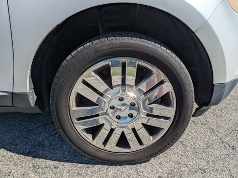 Used 2010 Ford Edge Limited image 11