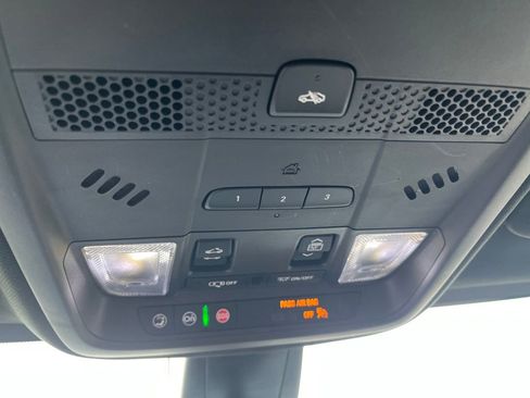 Used 2021 Cadillac XT5 Premium Luxury image 35