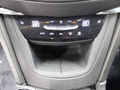 Used 2022 Cadillac XT5 Premium Luxury image 33