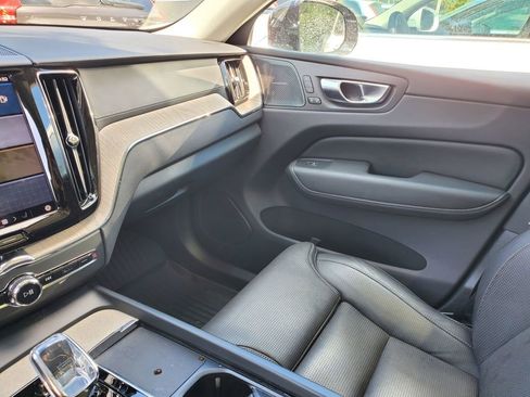 Certified 2022 Volvo XC60 B6 Inscription w/ Protection Package Premier image 20