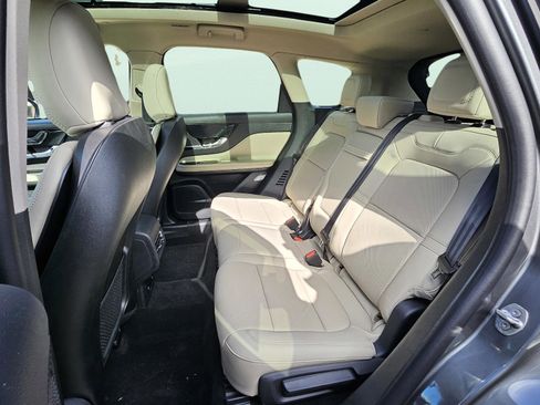 New 2025 Lincoln Corsair Reserve w/ Jet Appearance Package image 25