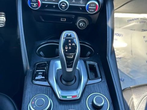 Used 2022 Alfa Romeo Giulia Sprint image 46