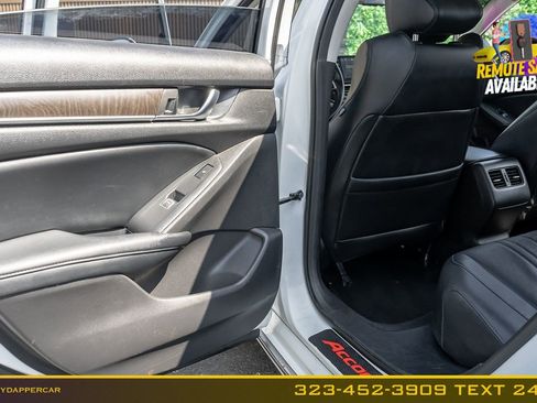 Used 2018 Honda Accord Touring image 15
