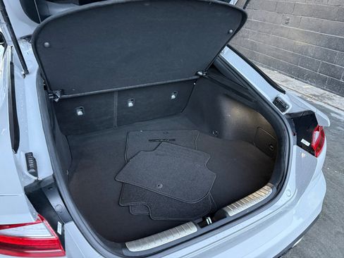 Used 2019 Kia Stinger GT1 image 19