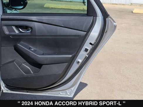 Used 2024 Honda Accord Sport image 29
