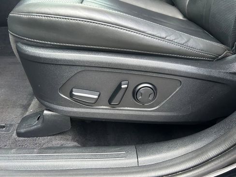 Used 2024 Kia Sorento S image 22