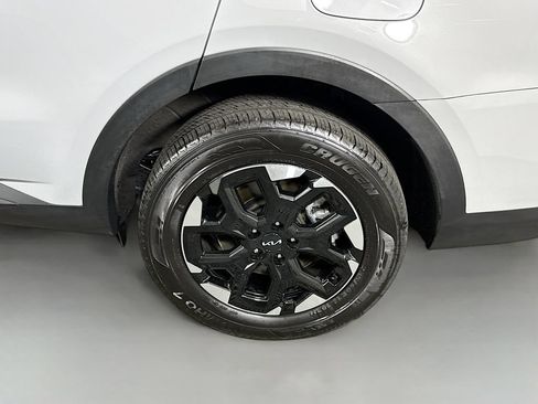 Used 2025 Kia Sorento S AWD/4WD image 35