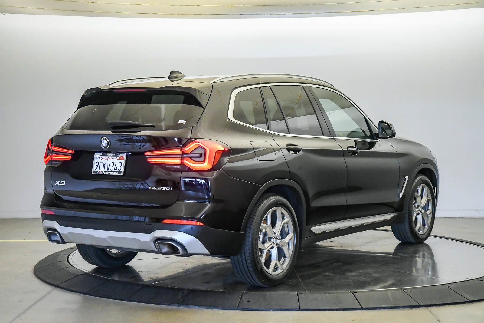 Certified 2023 BMW X3 sDrive30i w/ Convenience Package RWD image 4