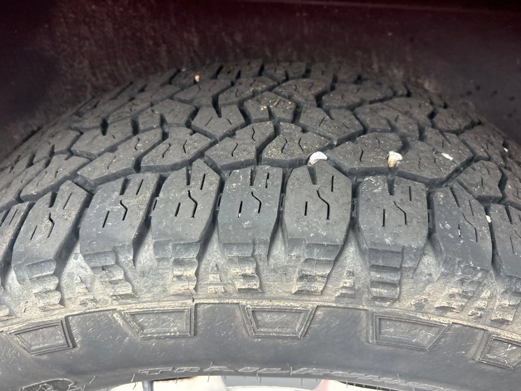 Used 2012 RAM 1500 Classic SLT AWD/4WD image 12