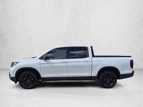 Used 2025 Honda Ridgeline Black Edition image 9