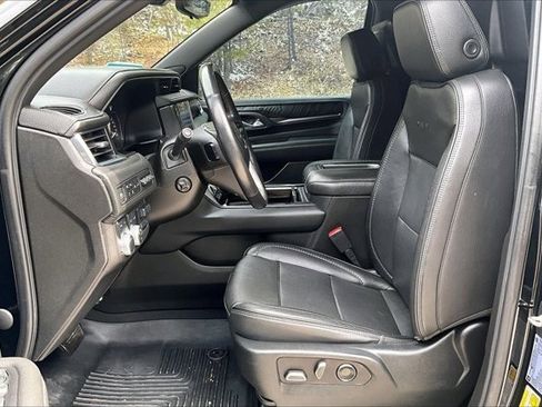 Used 2021 GMC Yukon Denali w/ Denali Premium Package AWD/4WD image 21