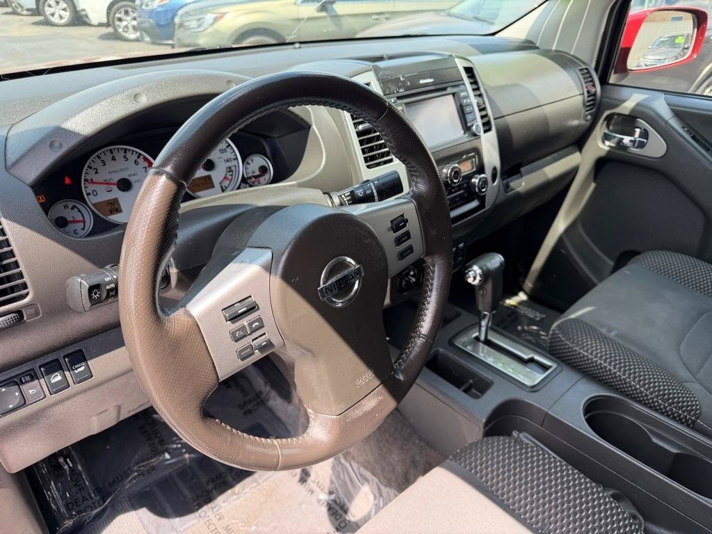 Used 2017 Nissan Frontier PRO-4X w/ Pro-4x Graphics Package AWD/4WD image 28
