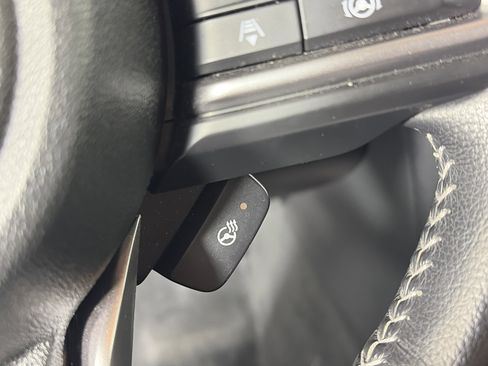 Used 2022 Subaru Ascent Limited w/ Technology Package image 33