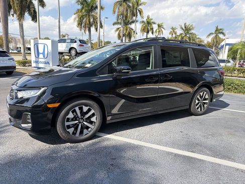 New 2026 Honda Odyssey EX-L image 4
