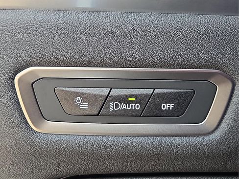 Used 2026 BMW X7 xDrive40i w/ Premium Package image 20