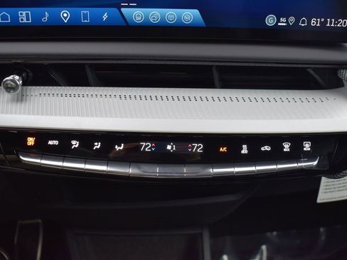 New 2026 Cadillac Optiq Sport 2 image 21